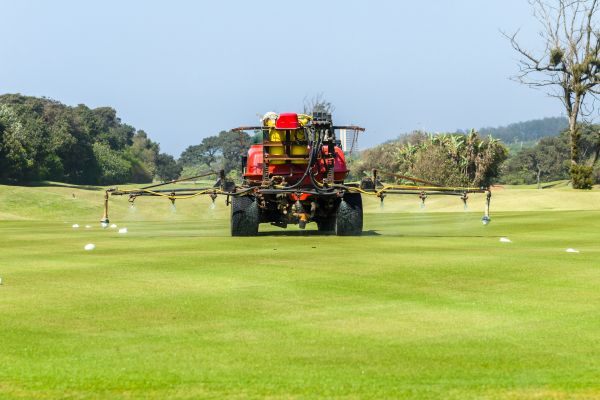 Cost of Golf Course Lawn Care in Vienna
